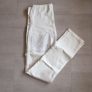 ムジルシリョウヒン(MUJI (無印良品))のマタニティ ストレートパンツ 白(マタニティボトムス)