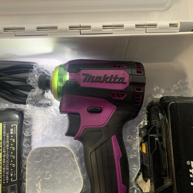 特価在庫】 Makita - インパクトドライバーTD171dオガタ様専用の通販