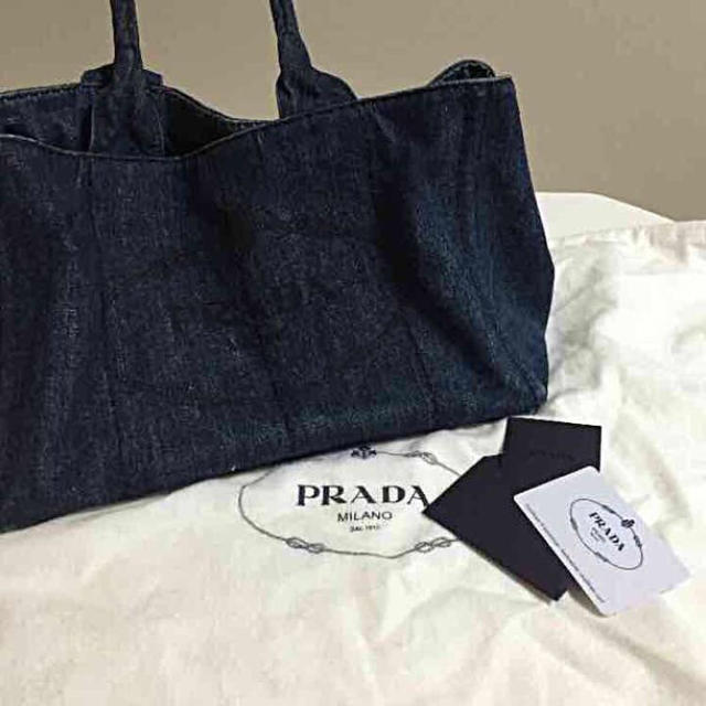 PRADA(プラダ)の最終値下げ プラダ カナパ レディースのバッグ(トートバッグ)の商品写真