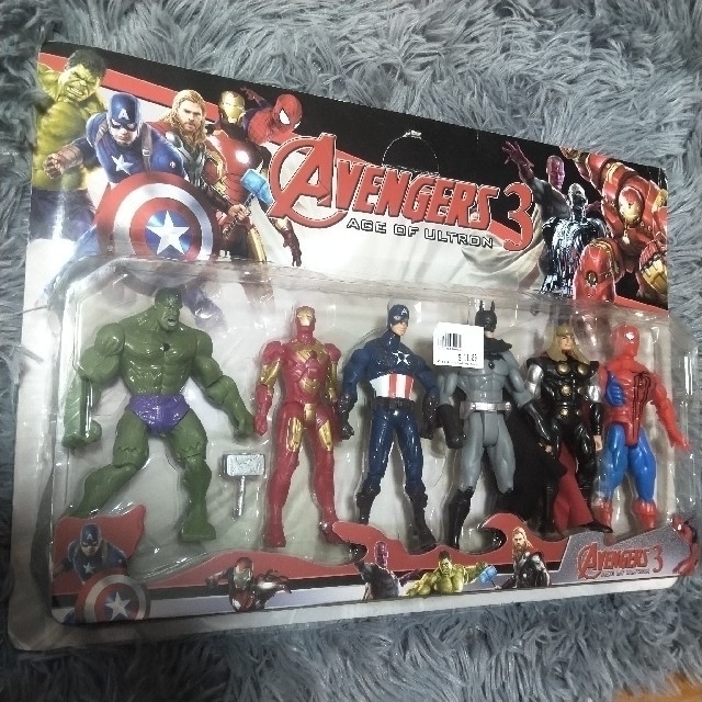 アベンジャーズ　フィギュア