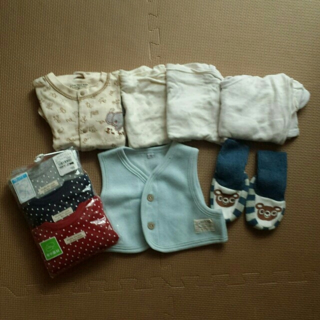 babyGAP(ベビーギャップ)の♡【28,000→27,000】男の子　まとめ売り♡ キッズ/ベビー/マタニティのベビー服(~85cm)(カバーオール)の商品写真