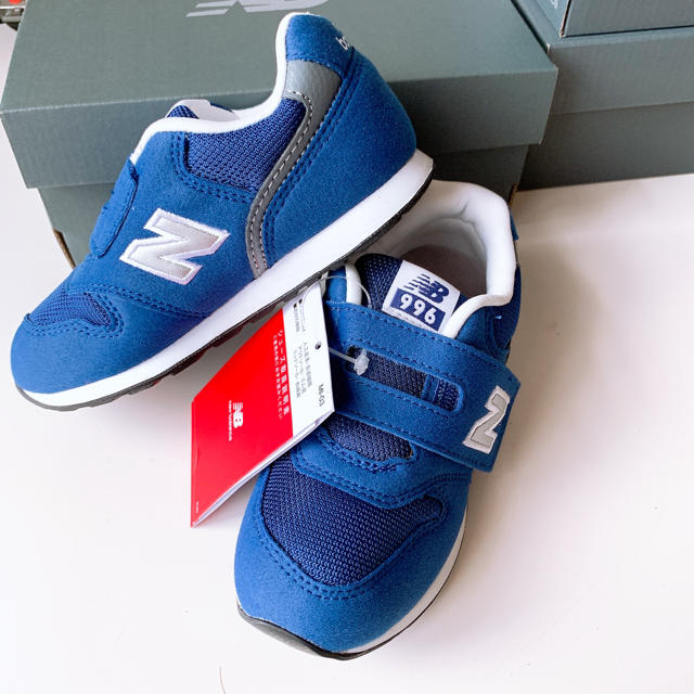 New Balance(ニューバランス)の15.5 新品 ニューバランス スニーカー 996 キッズ ディープブルー キッズ/ベビー/マタニティのキッズ靴/シューズ(15cm~)(スニーカー)の商品写真