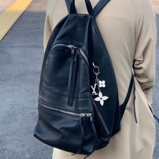 LOUIS VUITTON(ルイヴィトン)のルイヴィトン ビジューサックフルールドゥエピ  M65085 レディースのファッション小物(キーホルダー)の商品写真