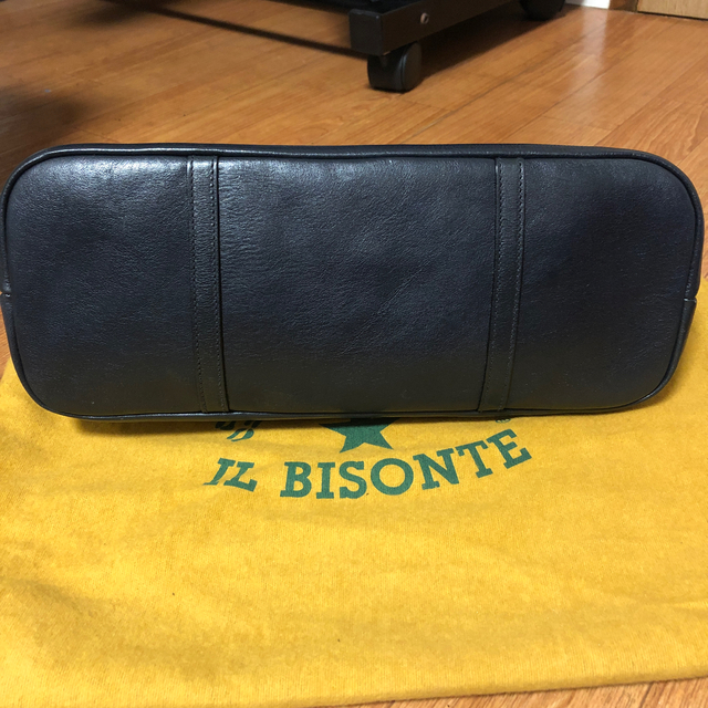IL BISONTE(イルビゾンテ)のイルビゾンテトートバッグ レディースのバッグ(トートバッグ)の商品写真