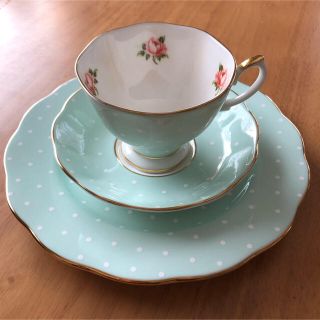 ロイヤルアルバート(ROYAL ALBERT)のロイヤルアルバート　ポルカローズ(食器)