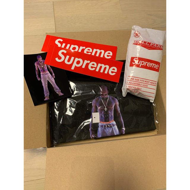 Supreme(シュプリーム)のsupreme Tupac Hologram Tシャツ　XL 黒　ブラック メンズのトップス(Tシャツ/カットソー(半袖/袖なし))の商品写真