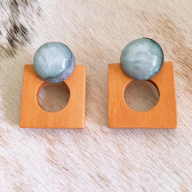 ZARA(ザラ)のCombination of two colors ピアス no.004 レディースのアクセサリー(ピアス)の商品写真