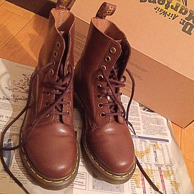 Dr.Martens(ドクターマーチン)のドクターマーチン 8ホール  レディースの靴/シューズ(ブーツ)の商品写真