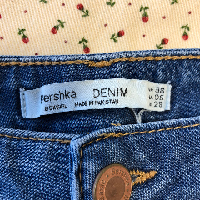 Bershka(ベルシュカ)のbershka  ショーパン　デニム👖💖お値下げ レディースのパンツ(デニム/ジーンズ)の商品写真