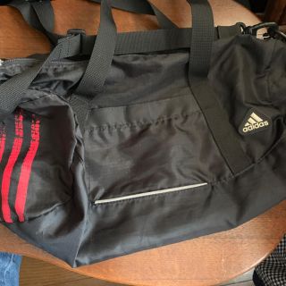 アディダス(adidas)のアディダス　バッグ(ショルダーバッグ)