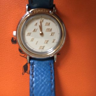 エルメス(Hermes)のエルメスの凄く可愛らしい時計です。文字盤の遊び心が面白いです。(腕時計)