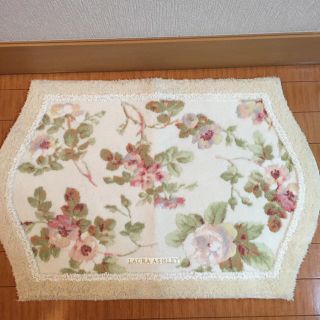 新品 ローラアシュレイ バスマット 玄関マット laura Ashley