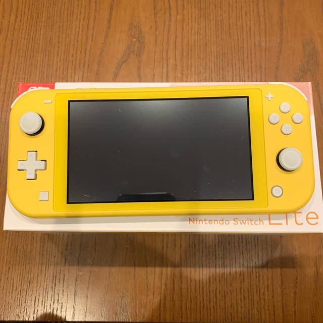 Nintendo Switch Lite イエロー　美品品