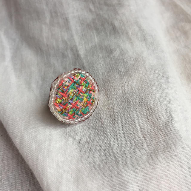 Crisp(クリスプ)の vintage ビーズ 刺繍 リング レディースのアクセサリー(リング(指輪))の商品写真