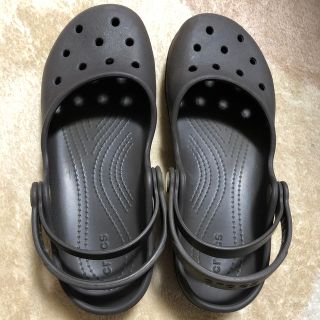 クロックス(crocs)のクロックス　カリン　ブラウン(サンダル)