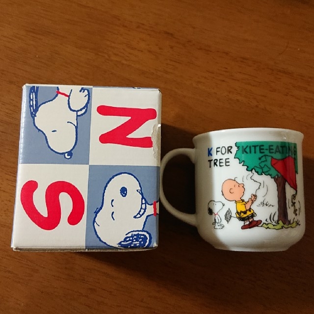 SNOOPY(スヌーピー)のSNOOPYカップ箱付 インテリア/住まい/日用品のキッチン/食器(グラス/カップ)の商品写真