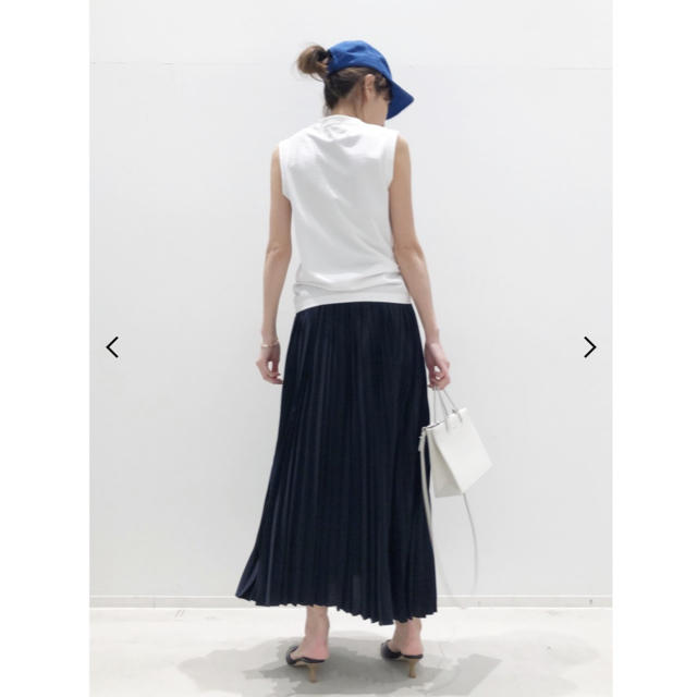 アパルトモン　Pleats Skirt ネイビー 2