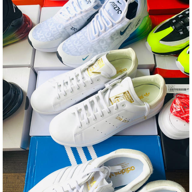 adidas(アディダス)のエディフィス × アディダス オリジナルス スタンスミス リーコン ホワイト メンズの靴/シューズ(スニーカー)の商品写真