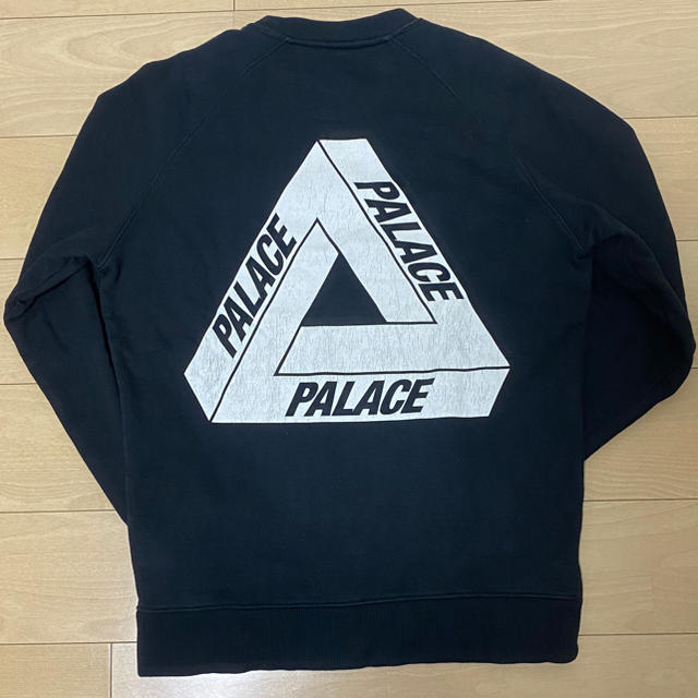 パレス 黒　Palace skateboards tri ferg 三角ロゴトップス