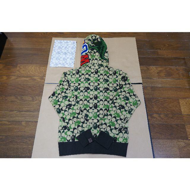 A BATHING APE COACH SHARK HOODIE M