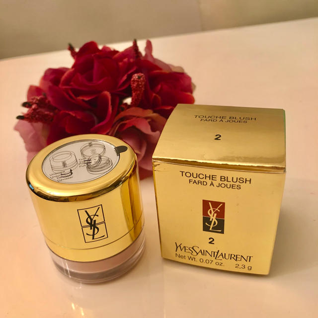 Yves Saint Laurent Beaute(イヴサンローランボーテ)の新品♡ イヴサンローラン トゥッシュ ブラッシュ #2  2.3g チーク コスメ/美容のベースメイク/化粧品(チーク)の商品写真