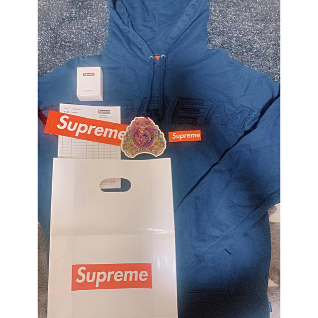 supreme sweatshirt