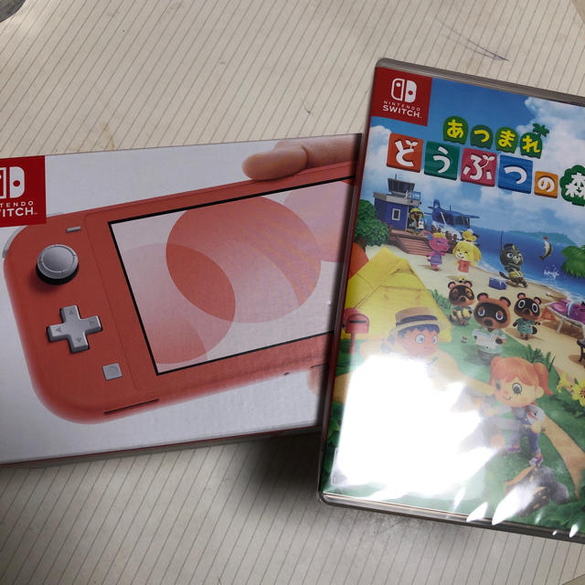 Nintendo Switch - Switch light コーラル　あつまれ　どうぶつの森