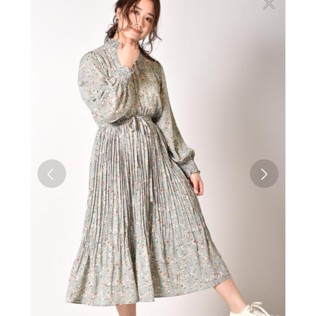 美品 ハイネックプリーツワンピース レトロガール RETRO GIRL