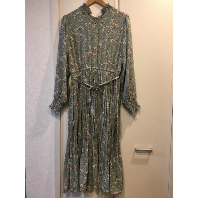 美品 ハイネックプリーツワンピース レトロガール RETRO GIRL