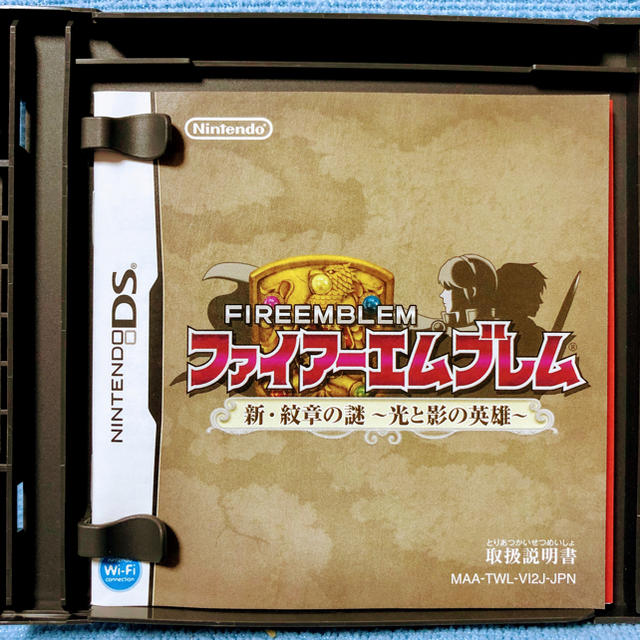 ニンテンドーDS(ニンテンドーDS)のファイアーエムブレム 新・紋章の謎〜光と影の英雄〜 DS エンタメ/ホビーのゲームソフト/ゲーム機本体(携帯用ゲームソフト)の商品写真