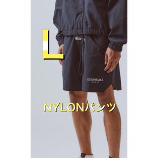 フィアオブゴッド(FEAR OF GOD)のFOG Essentials エッセンシャルズ　ナイロン　ハーフパンツ L(ショートパンツ)