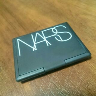 ナーズ(NARS)のNARS ライトリフレクティングセッティングパウダー プレスト 1411(フェイスパウダー)