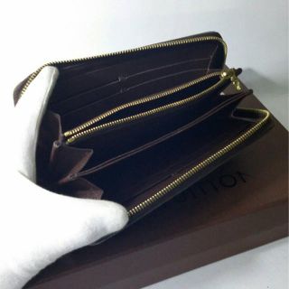 美品本物鑑定済ルイヴィトンダミエ長財布