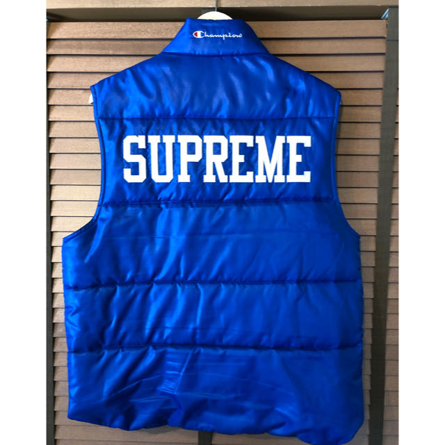 Supreme(シュプリーム)の★17ss Supreme★Champion Puffy Vest /ブルーM★ メンズのジャケット/アウター(ダウンベスト)の商品写真