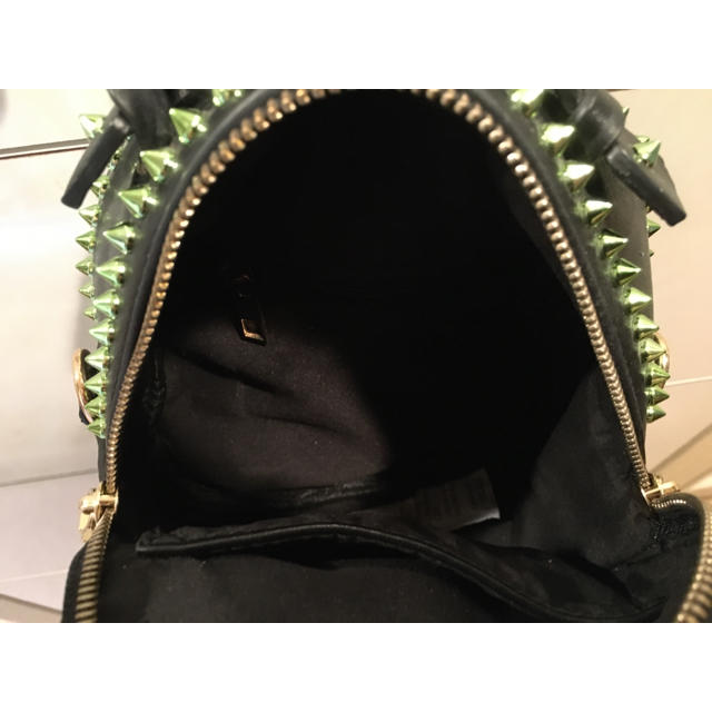 蛍光グリーン スタッズ 3way バッグ  パンク ロック レディースのバッグ(ボディバッグ/ウエストポーチ)の商品写真