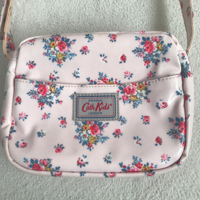 Cath Kidston(キャスキッドソン)のCath Kids ポシェット　ピンク　花柄　 キッズ/ベビー/マタニティのこども用バッグ(ポシェット)の商品写真