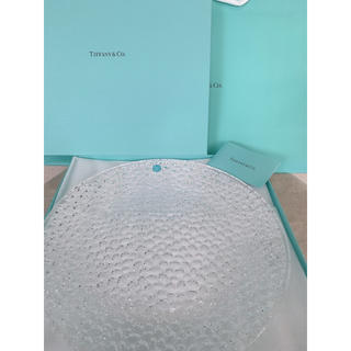ティファニー(Tiffany & Co.)のティファニー　コブル ガラス皿 TIFFANY&Co. 箱付　新品　袋2枚付(食器)