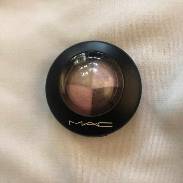MAC(マック)のMac アイシャドウ コスメ/美容のベースメイク/化粧品(アイシャドウ)の商品写真