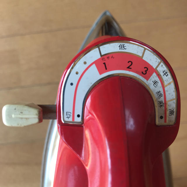 日立 - 【未使用】日立 HITACHI 昭和レトロ アイロンの通販 by 日立 - 【未使用】日立 HITACHI 昭和レトロ アイロンの通販 by