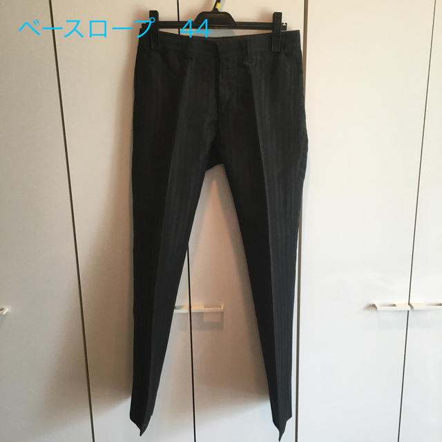 B'2nd re'qua(ビーセカンドレクア)のベースロープ　44 ブラック　スラックス  メンズのパンツ(スラックス)の商品写真