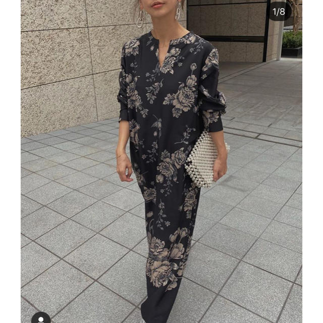 Ameri VINTAGE(アメリヴィンテージ)のAmeri VINTAGE REHEMEKEY NECK DRESS レディースのワンピース(ロングワンピース/マキシワンピース)の商品写真