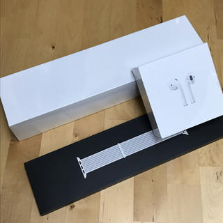 アップル(Apple)の【新品未使用】おまけ付き　Apple Watch5 AirPods セット(その他)