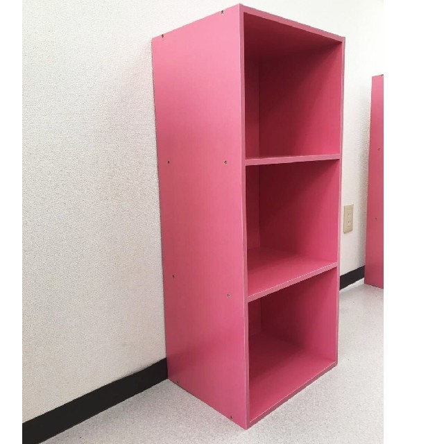 【送料無料】カラーボックス3段 　3個セット展示品（ピンク） インテリア/住まい/日用品の収納家具(本収納)の商品写真