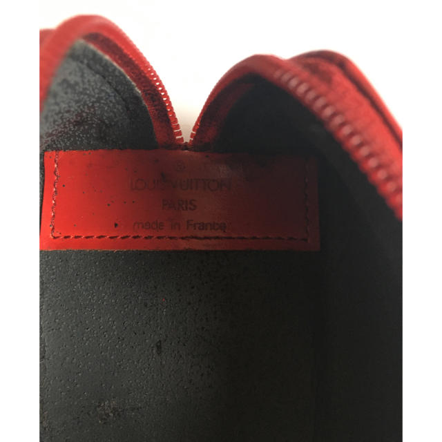 LOUIS VUITTON - 【ルイ・ヴィトン エピ】ペンケースの通販 by LOUIS VUITTON - 【ルイ・ヴィトン エピ】ペンケースの通販 by