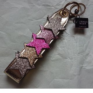 ヴィクトリアズシークレット(Victoria's Secret)のヴィクトリアシークレット★スター チャーム キーホルダー★新品未使用(キーホルダー)