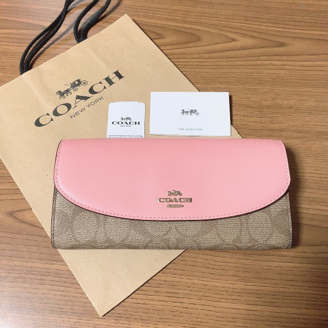 COACH　新品　長財布　シグネチャー　カーキ×ピンク財布