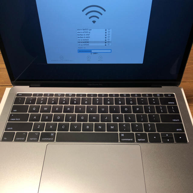 MacBook Pro2017,  8GB SSD128GB 充放電回数39回