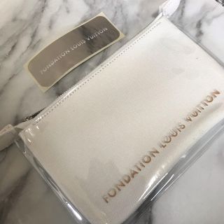 ルイヴィトン(LOUIS VUITTON)のルイヴィトン財団美術館ポーチ　パリ限定日本未発売(ポーチ)