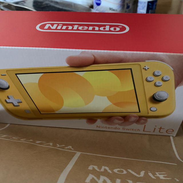 即発送！Nintendo Switch Lite イエローエンタメホビー