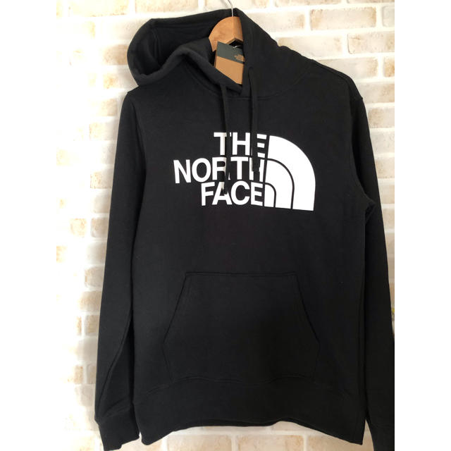 THE NORTH FACE(ザノースフェイス)の新品未使用　THE NORTH FACE ザノースフェイス パーカー ブラック メンズのトップス(パーカー)の商品写真